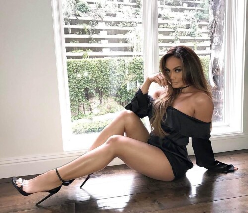daphne-joy-sexy-thighs-1558435080p84cl.jpg